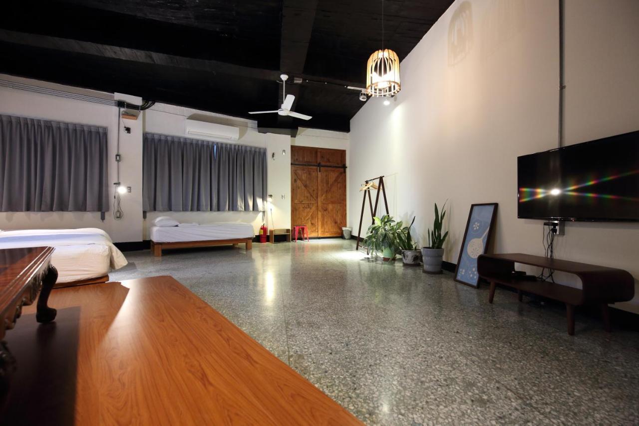 View Hostel Kota Hualien Bagian luar foto