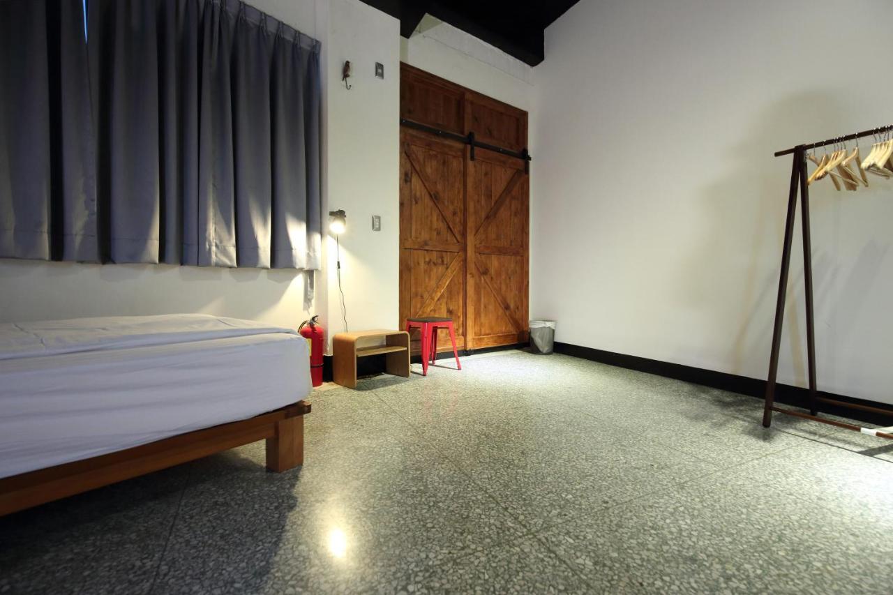View Hostel Kota Hualien Bagian luar foto